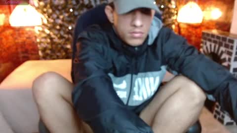 Snapshot of jheidertwink chatting on December 17, 2024, 6:45 am Jheider R. online show from December 17, 2024, 6:45 am