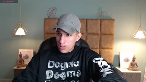 Snapshot of jheidertwink chatting on December 23, 2024, 3:40 am Jheider R. online show from December 23, 2024, 3:40 am