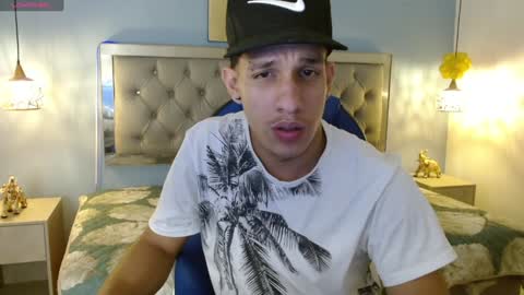 Snapshot of jheidertwink chatting on January 5, 2025, 3:32 am Jheider R. online show from January 5, 2025, 3:32 am