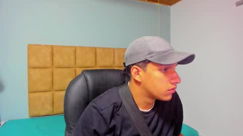 Snapshot of jheidertwink chatting on September 14, 2025, 12:26 pm Jheider R. online show from September 14, 2025, 12:26 pm