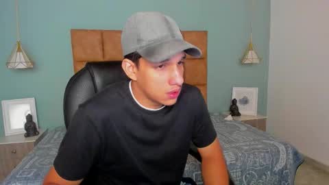 Snapshot of jheidertwink chatting on September 22, 2025, 12:29 pm Jheider R. online show from September 22, 2025, 12:29 pm