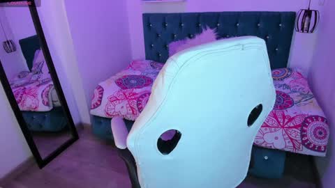 Jhiinny online show from January 23, 2025, 11:04 am