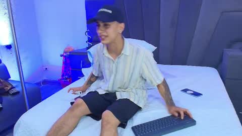 jhoanleandro online show from February 13, 2025, 3:50 am