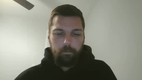 Snapshot of jholls chatting on February 5, 2025, 2:51 am jholls online show from February 5, 2025, 2:51 am