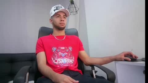jhon_malo online show from March 11, 2025, 3:37 am