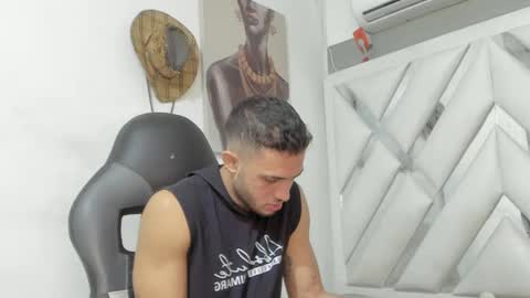 Snapshot of jhonny_flames7 chatting on December 27, 2024, 10:12 am jhonny online show from December 27, 2024, 10:12 am