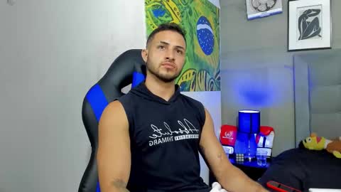 Snapshot of jhonny_flames7 chatting on November 28, 2025, 3:53 am jhonny online show from November 28, 2025, 3:53 am