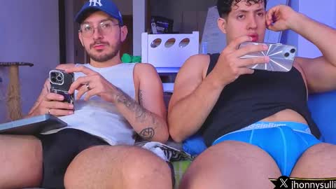 jhonny and friend online show from November 17, 2025, 3:51 pm