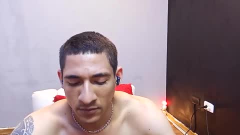 jhonny_thes28 online show from December 2, 2025, 9:47 am