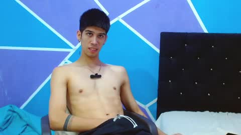 Snapshot of jhony_sex3 chatting on January 25, 2025, 4:34 am jhony_sex3 online show from January 25, 2025, 4:34 am