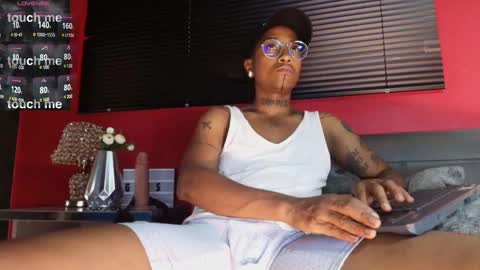 jhonymiller online show from January 3, 2025, 8:43 pm