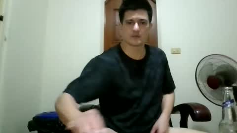 Snapshot of jhwozy chatting on November 15, 2025, 8:38 pm jhwozy online show from November 15, 2025, 8:38 pm