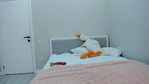 Snapshot of ji_yon_1 chatting on October 24, 2025, 2:13 pm yuna online show from October 24, 2025, 2:13 pm