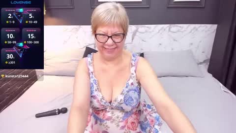 Snapshot of jill_mild chatting on March 8, 2025, 8:35 pm Jill online show from March 8, 2025, 8:35 pm