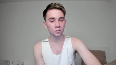Snapshot of jimyti_bad_boy chatting on March 7, 2025, 4:24 am jimyti_bad_boy online show from March 7, 2025, 4:24 am