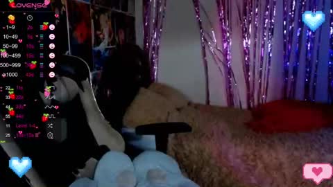 Snapshot of jinx_25 chatting on February 15, 2025, 12:15 am  Jinx  online show from February 15, 2025, 12:15 am