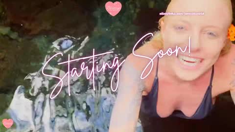 jinxy loves online show from November 9, 2025, 10:19 pm