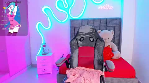 kim online show from November 6, 2025, 2:07 pm