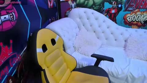 Snapshot of jisus_cat chatting on January 23, 2025, 10:11 pm Jisus online show from January 23, 2025, 10:11 pm