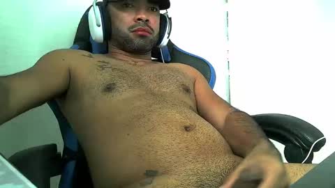 jhon00 online show from October 20, 2025, 5:24 pm