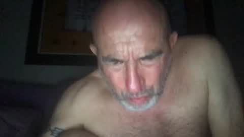 jmombombero63 online show from September 19, 2025, 3:08 am