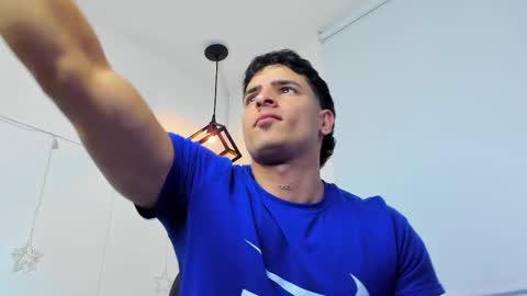 IGJmortton online show from November 25, 2025, 11:32 am