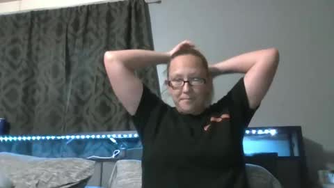 Snapshot of jna1009 chatting on December 5, 2025, 6:15 pm amanda and jake online show from December 5, 2025, 6:15 pm