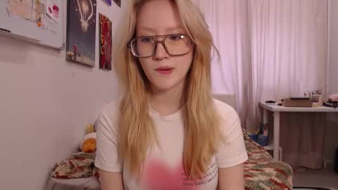 joan_kiss online show from September 9, 2025, 6:02 am