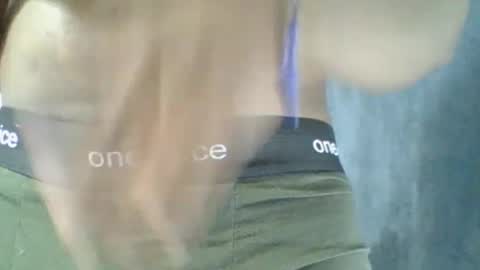 JOAN SAENZ online show from November 18, 2025, 11:26 pm