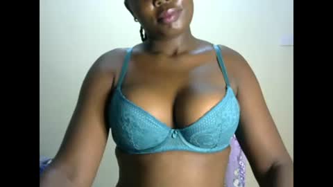 Snapshot of joankein_255 chatting on February 26, 2025, 9:58 pm varl online show from February 26, 2025, 9:58 pm