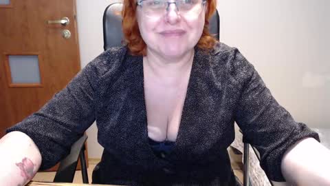 Snapshot of joannaandneighbour chatting on January 3, 2025, 3:33 pm Joanna and Greg online show from January 3, 2025, 3:33 pm