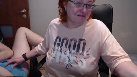 Snapshot of joannaandneighbour chatting on January 10, 2025, 9:13 am Joanna and Greg online show from January 10, 2025, 9:13 am