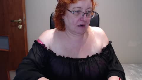 Snapshot of joannaandneighbour chatting on January 14, 2025, 8:31 am Joanna and Greg online show from January 14, 2025, 8:31 am