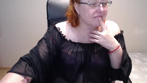 Snapshot of joannaandneighbour chatting on January 14, 2025, 11:31 am Joanna and Greg online show from January 14, 2025, 11:31 am