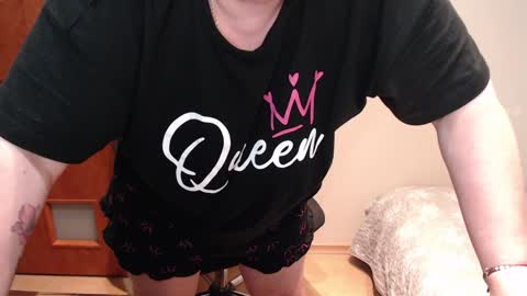 Snapshot of joannaandneighbour chatting on February 4, 2025, 10:32 am Joanna and Greg online show from February 4, 2025, 10:32 am