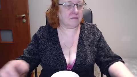 Snapshot of joannaandneighbour chatting on February 12, 2025, 9:20 am Joanna and Greg online show from February 12, 2025, 9:20 am