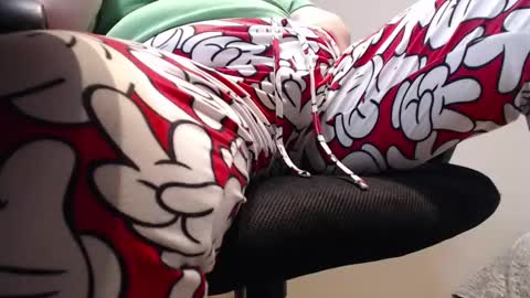 Snapshot of joannaandneighbour chatting on February 18, 2025, 2:16 pm Joanna and Greg online show from February 18, 2025, 2:16 pm