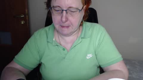 Snapshot of joannaandneighbour chatting on February 26, 2025, 8:04 am Joanna and Greg online show from February 26, 2025, 8:04 am