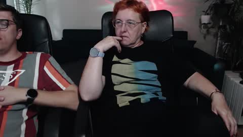 Snapshot of joannaandneighbour chatting on October 6, 2025, 10:34 am Joanna and Greg online show from October 6, 2025, 10:34 am