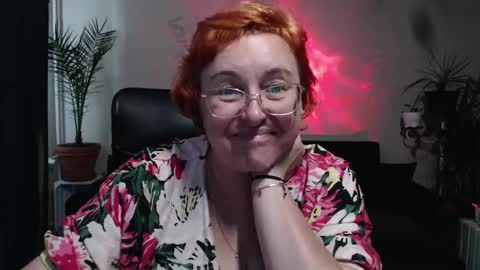 Snapshot of joannaandneighbour chatting on October 9, 2025, 10:02 am Joanna and Greg online show from October 9, 2025, 10:02 am