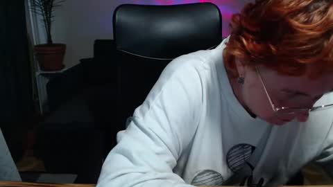 Snapshot of joannaandneighbour chatting on October 18, 2025, 10:16 am Joanna and Greg online show from October 18, 2025, 10:16 am