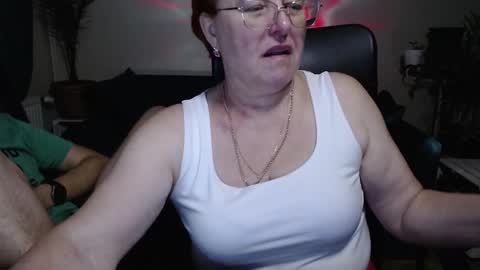 Snapshot of joannaandneighbour chatting on November 12, 2025, 5:19 am Joanna and Greg online show from November 12, 2025, 5:19 am