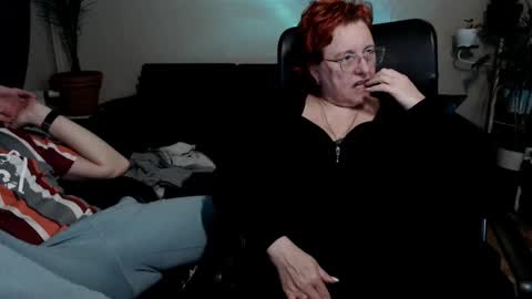 Snapshot of joannaandneighbour chatting on November 22, 2025, 9:47 pm Joanna and Greg online show from November 22, 2025, 9:47 pm