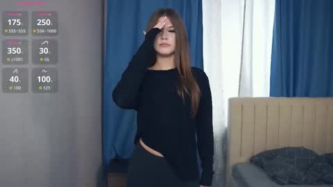 Karyn online show from September 26, 2025, 9:24 am