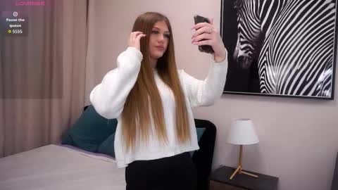 Karyn online show from December 1, 2025, 7:02 am