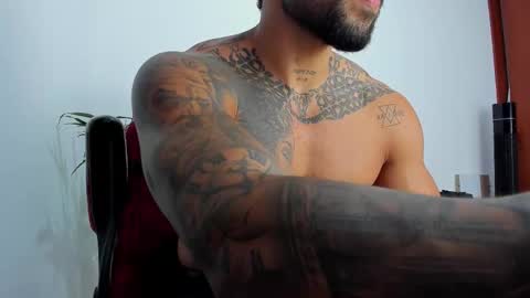 joe_esthetic online show from October 22, 2025, 11:48 pm