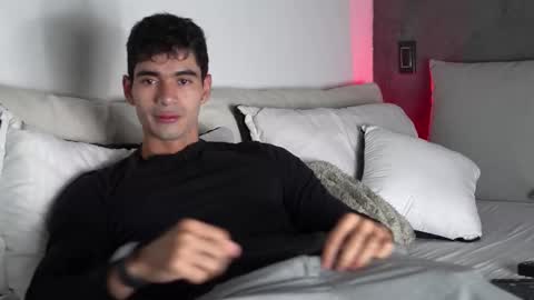 joe_steel1 online show from November 2, 2025, 12:24 am