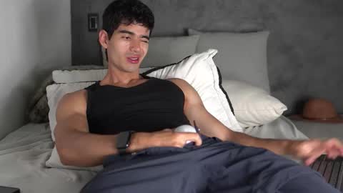 joe_steel1 online show from November 13, 2025, 12:09 am