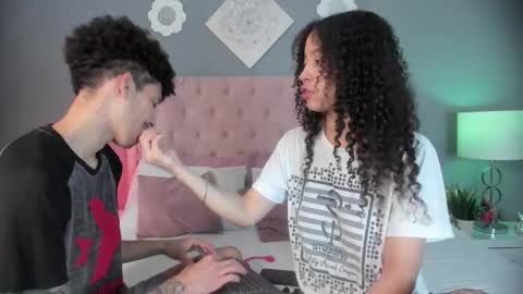 Emma  Joe online show from December 3, 2025, 4:20 am