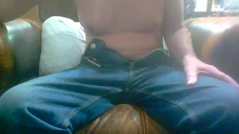 Snapshot of joeblow61616 chatting on December 31, 2024, 3:53 pm joeblow61616 online show from December 31, 2024, 3:53 pm
